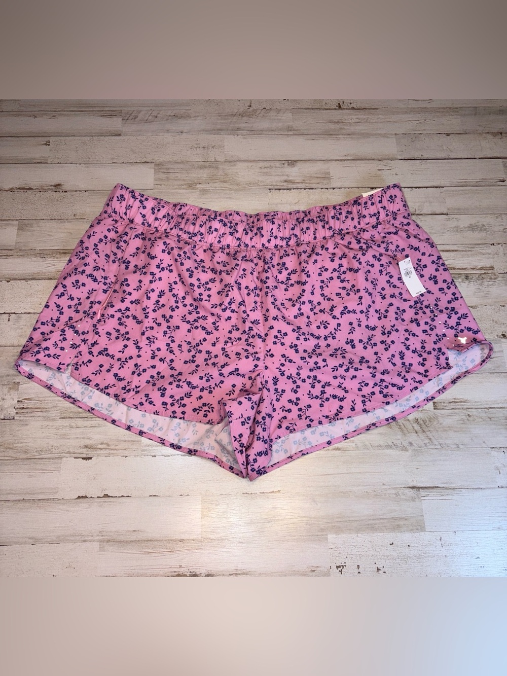 Old Navy Active Quick Dry Pink Floral Lounge Shorts with Navy Print Plus Size 2X